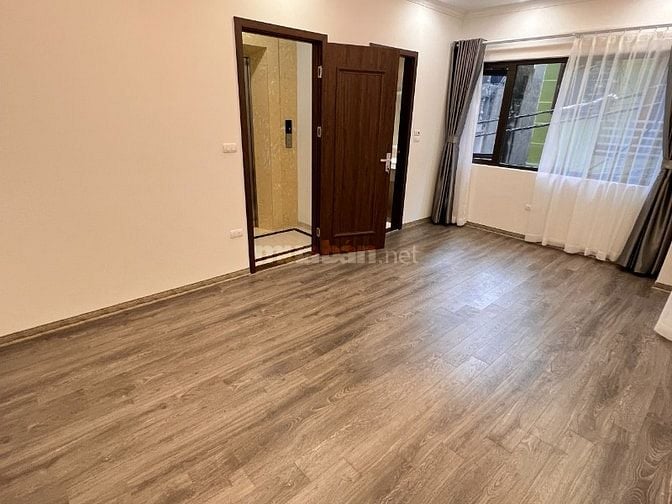 Chính chủ tên em, bán nhà 6 tầng mặt ngõ 50 Võng Thị, ô tô đỗ cửa