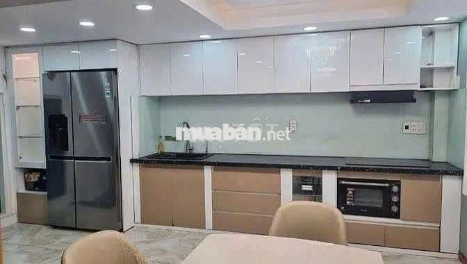 Chính chủ cho thue nguyên căn nhà quận 10 ngang 5m giá chỉ 40 triệu