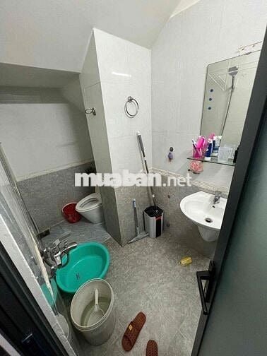 chính chủ cho thuê phòng trọ Nguyễn kiệm sát bv175 vào ở ngay