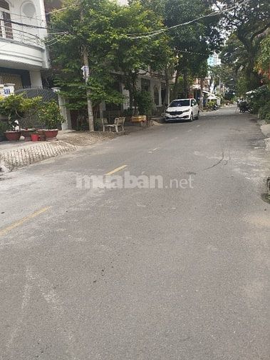 Bán nhà 6x18m. 1 đời chủ chưa qua đầu tư. KDC Bình Hưng Bình Chánh.