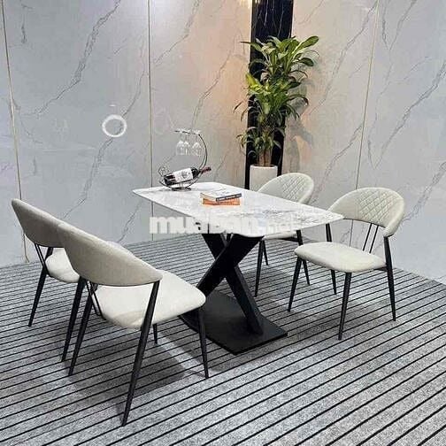 Tập thể tầng 2 lô góc mặt đường Giáp Bát 90m2 sổ chung