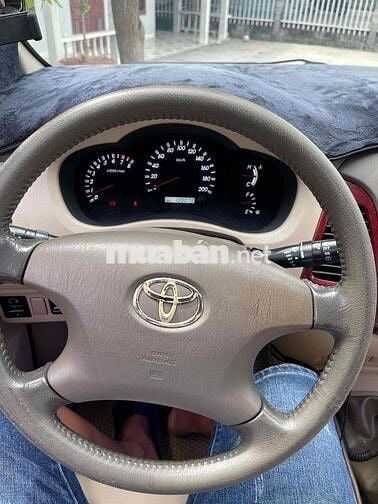 Toyota Innova 2006 G - 146000 km