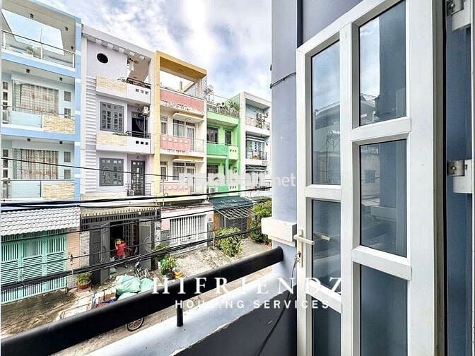 Căn hộ dịch vụ full nội thất giá rẻ bancol cửa sổ trời Gần ĐH Văn Hiến