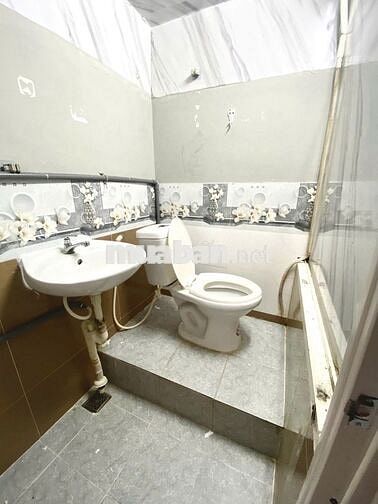 TRỐNG PHÒNG CÁCH PARC MALL Q8 CHƯA TỚI 5P