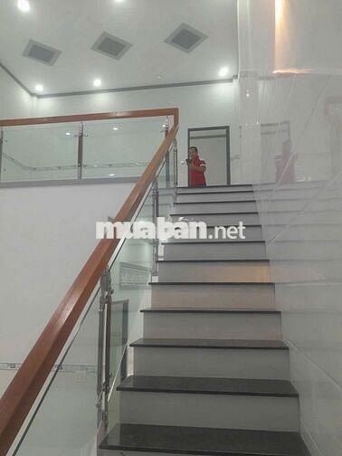 CHỦ GỬI BÁN NHÀ 1 TRỆT 1 GÁC LỬNG 100M2 KDC Tân Phú Trung. Giá 2TỶ 850