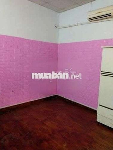 Nhà sát mt đường hxh Quang Trung P8 Q. Gv