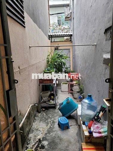 Bán nhà 2 MT hẻm đường hậu giang, quận 6
