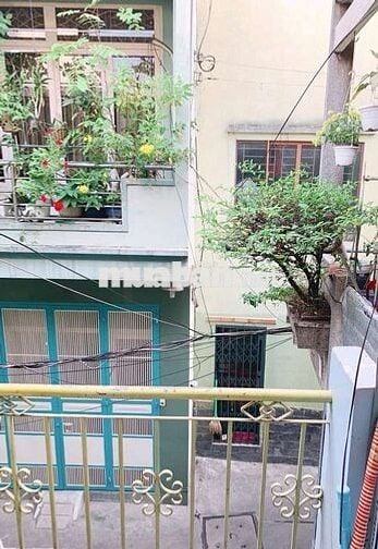 219/19/12 Huỳnh Văn Bánh Phú Nhuận nở hậu nhỉnh 4 tỷ