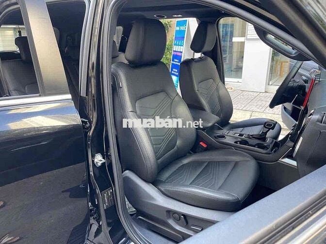 Everest Titanium 2022 Xe Bsns Tại Hãng Forđ