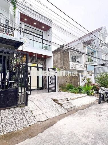 Bán/Cho thuê nhà phố 1 trệt 1 lầu Full NT – HL409, P. Tân Hiệp, HCM