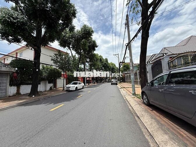 HẺM XE Ô TÔ DIỆN TÍCH ĐẤT 100 M2 : ĐƯỜNG SỐ 6 Ph LINH CHIỂU THỦ ĐỨC