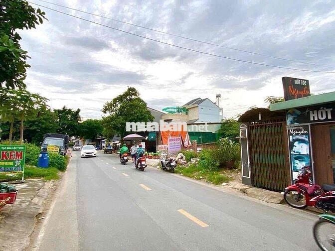 Mảnh đất này của người nhà em đang kẹt tiền nên bán lại