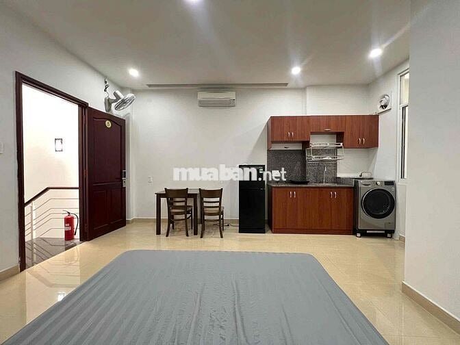Cho Thuê Căn Hộ Bancol Máy Giặt Riêng 3ng3xe Gần Đại Học Huflit Q10