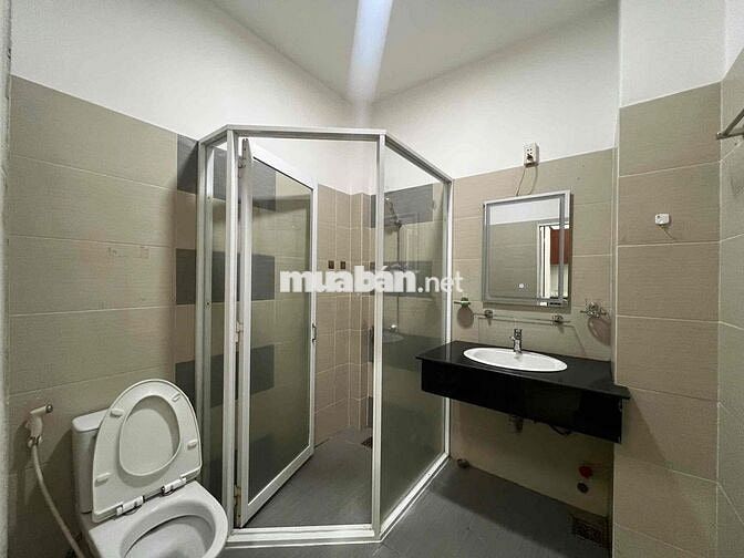 Cho Thuê Căn Hộ Bancol Máy Giặt Riêng 3ng3xe Gần Đại Học Huflit Q10