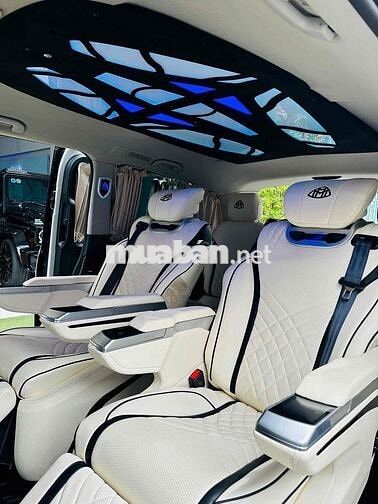 Mercedes V220 - nội thất thương gia Maybach