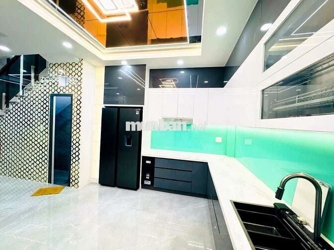 NHÀ LẦU LUNG LINH – 5 tầng, Ngay TL10, NỘI THẤT XỊN, 4.3x15m, 7.xx tỷ