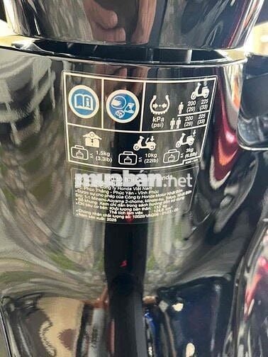 Sh125 date 2025 odo 1.143 km mới mua tháng 4/2025