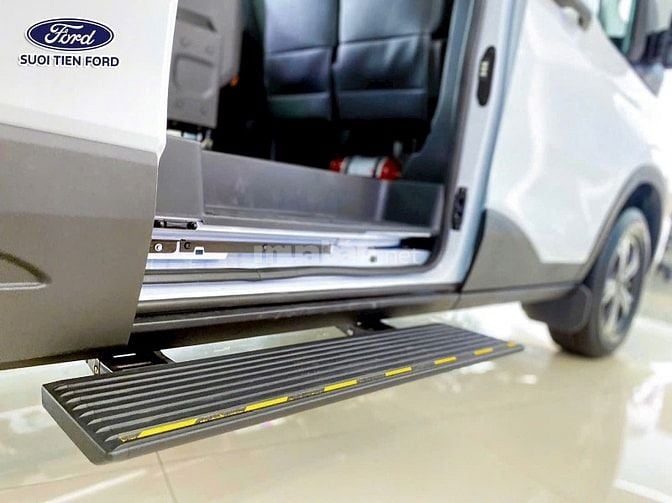 Ford Transit 2025 Trend chiếc xe 16 chỗ dẫn đầu phân khúc