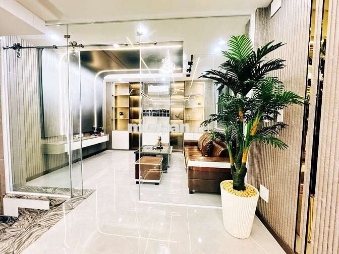 NHÀ LẦU LUNG LINH – 5 tầng, Ngay TL10, NỘI THẤT XỊN, 4.3x15m, 7.xx tỷ