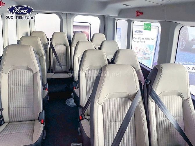 Ford Transit 2025 Trend chiếc xe 16 chỗ dẫn đầu phân khúc