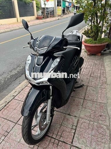 Sh125 date 2025 odo 1.143 km mới mua tháng 4/2025