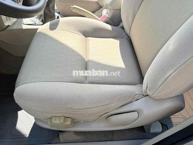 Toyota Innova 2016 - 130000 km