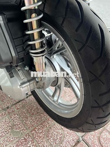 Sh125 date 2025 odo 1.143 km mới mua tháng 4/2025