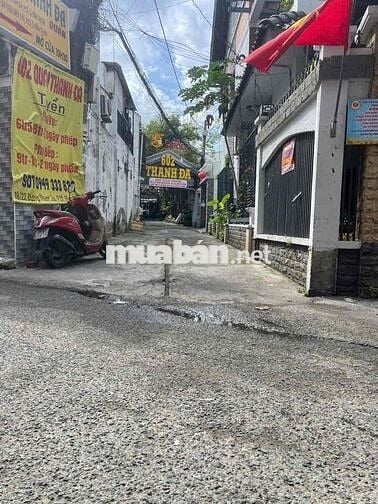 Mặt bằng kinh doanh ngay khu chợ thanh đa sầm uất