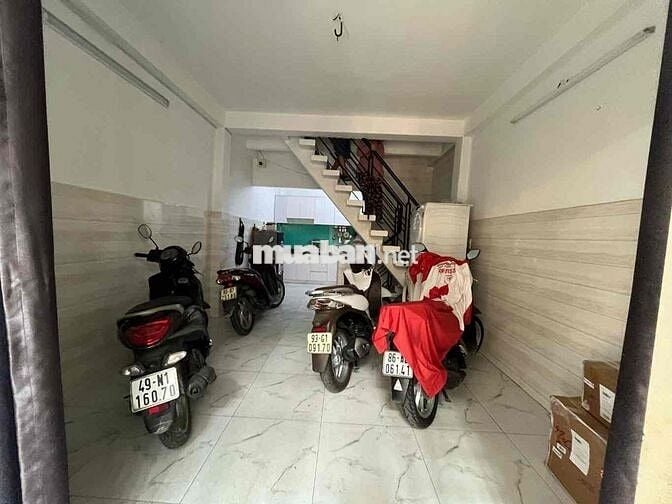 NHÀ MỚI SÁT Q1 – 3 TẦNG KIÊN CỐ – HẺM XE HƠI – LÊ VĂN DUYỆT - NHỈNH 6