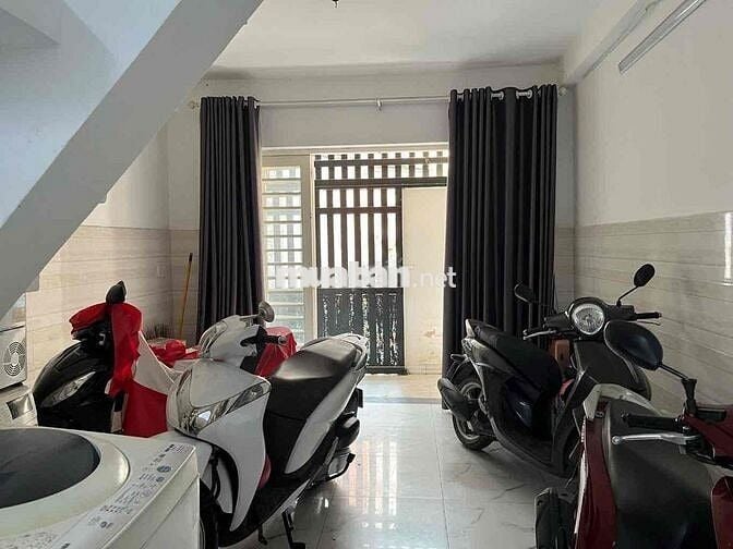 NHÀ MỚI SÁT Q1 – 3 TẦNG KIÊN CỐ – HẺM XE HƠI – LÊ VĂN DUYỆT - NHỈNH 6