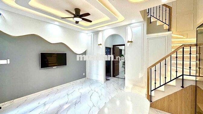 SIÊU PHẨM Q11 3PN Ngang 5.5m Dài 9m Hạ 500 Triệu