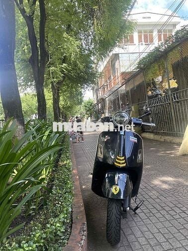 Ra Đi Vespa GTS 300 HPE 2019