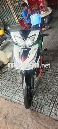 Cần bán wave RSX 110 2012 xe đang cầm