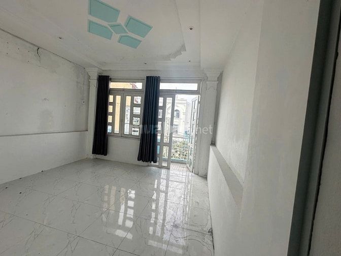 Cho thuê nhà mặt tiền Nguyễn Cửu Đàm, P.T.S.Nhì, Q.Tân Phú giá 25tr