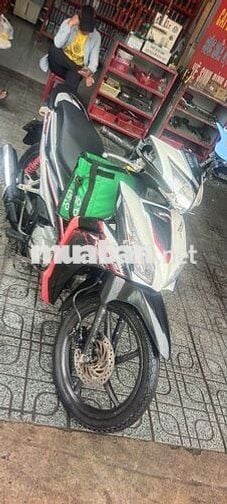 Cần bán wave RSX 110 2012 xe đang cầm