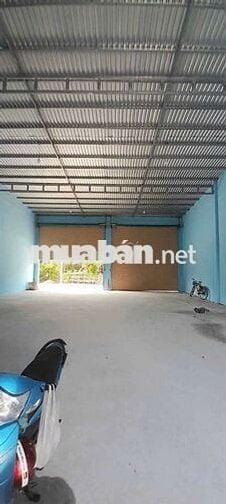 Kho cho thuê Xuân Thới thượng hóc môn DT 360m giá 15 tr