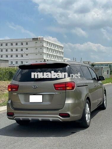 Kia Sedona 2020 - 60000 km