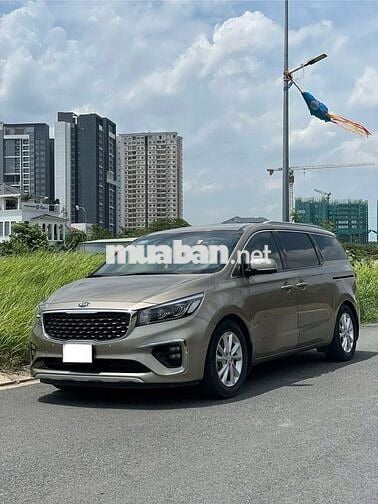Kia Sedona 2020 - 60000 km