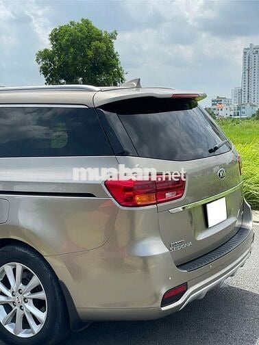 Kia Sedona 2020 - 60000 km
