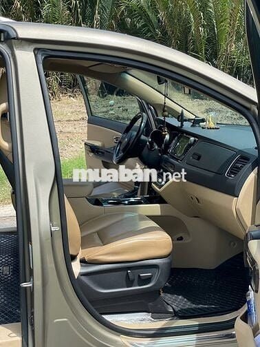 Kia Sedona 2020 - 60000 km