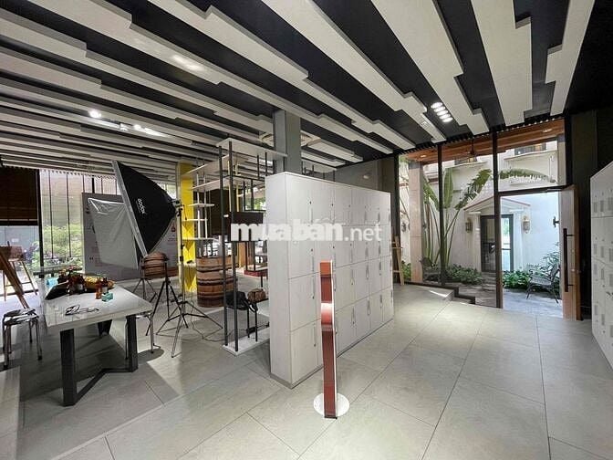 CHO THUÊ NHÀ 233 BẾN VÂN ĐỒN PHƯỜNG 2 Q4