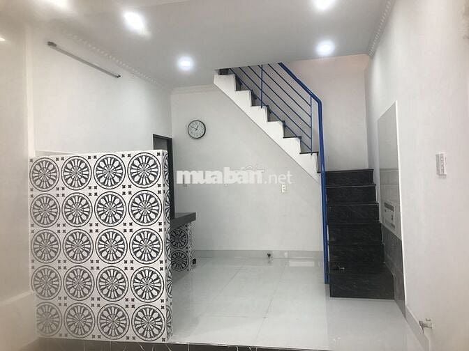 Cần bán GẤP nhà ngỏ hẻm xe hơi