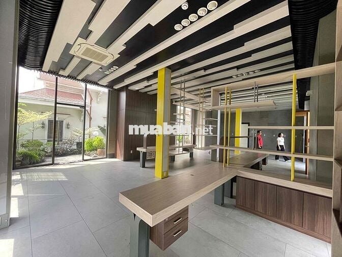 CHO THUÊ NHÀ 233 BẾN VÂN ĐỒN PHƯỜNG 2 Q4