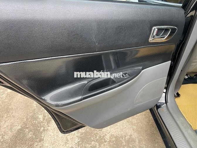 Mazda 6 2004 2.0 MT - 12000 km