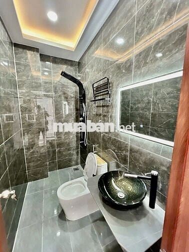 NHÀ PHỐ 3 TẦNG NGUYỄN VĂN QUỲ – FULL NỘI THẤT CAO CẤP - HXH - QUẬN 7