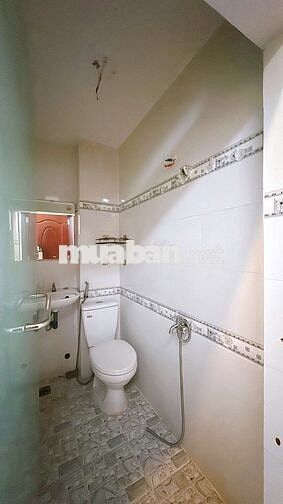 Nhà Nguyên Căn Đường 20 Thước - 4PN 5WC - 3.4x11.5m