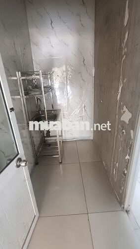 CHO THUÊ NHÀ NGUYÊN CĂN MT LÊ TRỌNG TẤN DT 4,5X18 TRỆT LỬNG 2PN 1WC