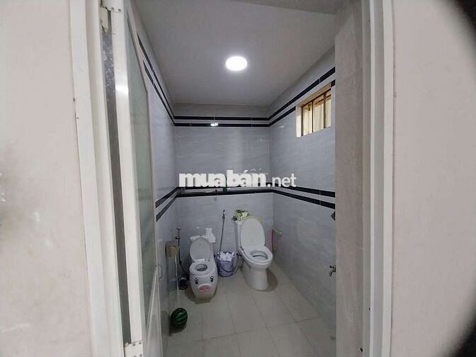 Nhà mặt tiền đang buôn bán TTNT VLXD