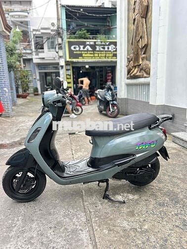 Bán chiếc Alizabet màu Xám xi măng