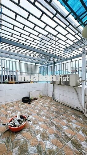 Nhà Nguyên Căn Đường 20 Thước - 4PN 5WC - 3.4x11.5m